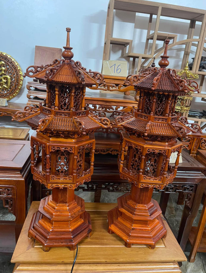 Đèn Tháp Bát Giác Gỗ Mun 2.png